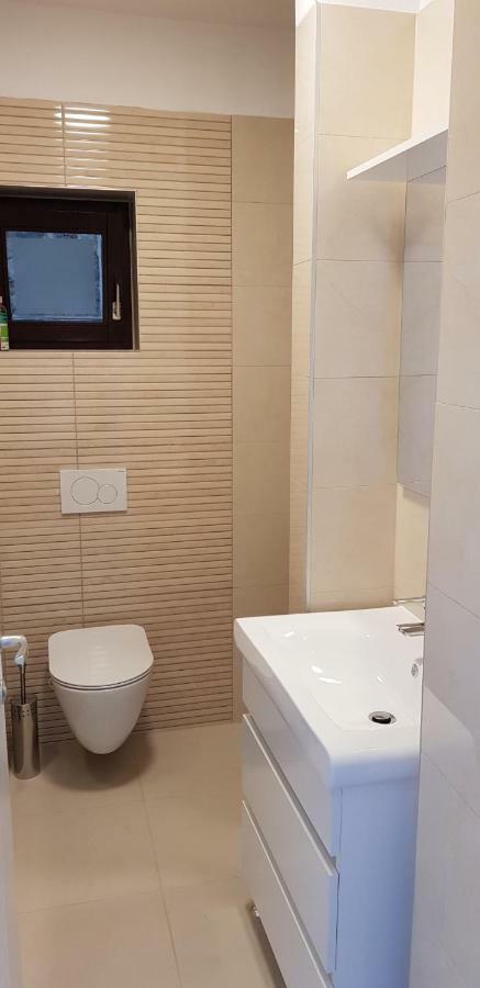 Premium Apartments Joy Примоштен Екстер'єр фото