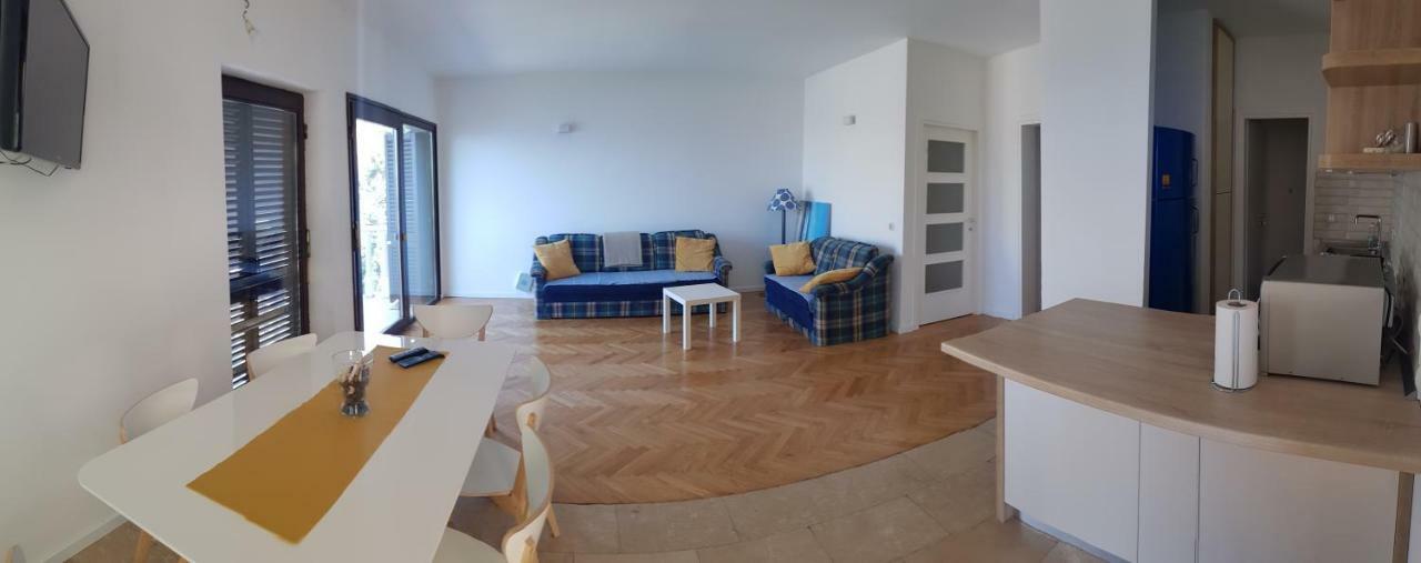 Premium Apartments Joy Примоштен Екстер'єр фото