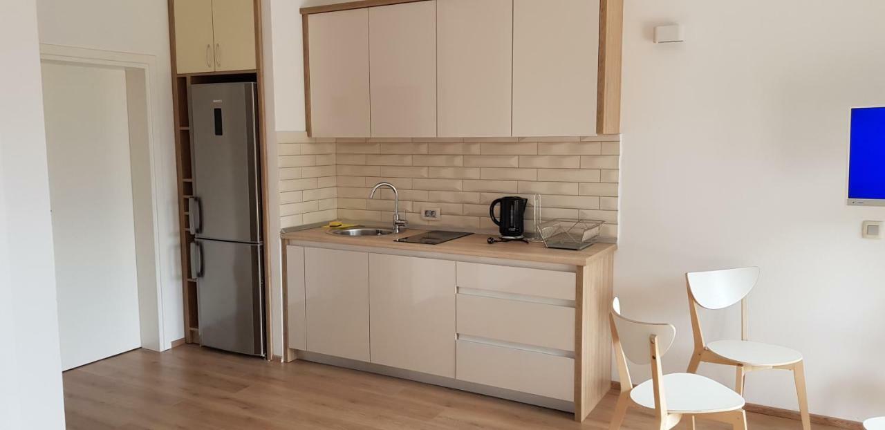Premium Apartments Joy Примоштен Екстер'єр фото